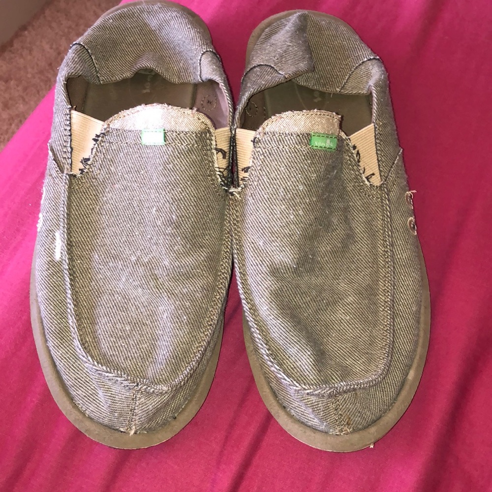 Sanuks